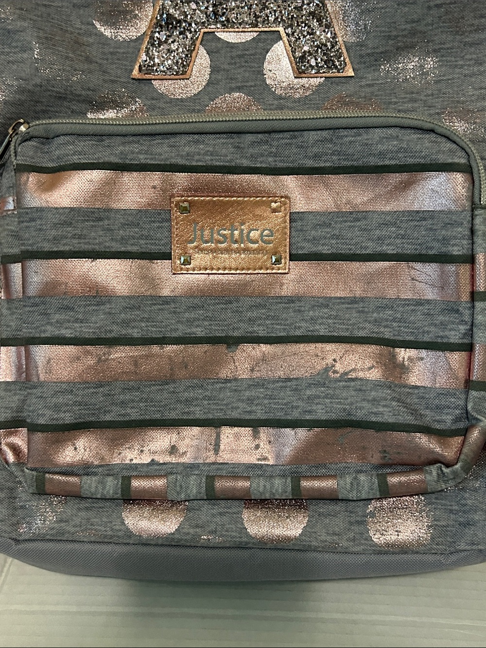 Justice ‘A’ Glitter Gray Backpack & Lunchbox Set with Rose Gold Polka Dots - Picture 3 of 16